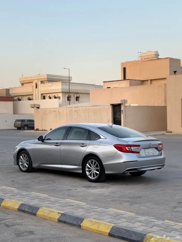 هوندا اكورد 2022 4