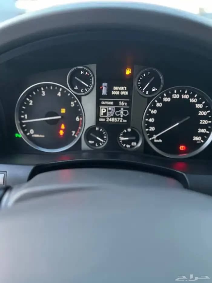 لكزس Lx570 موديل 2015 فل كامل 11