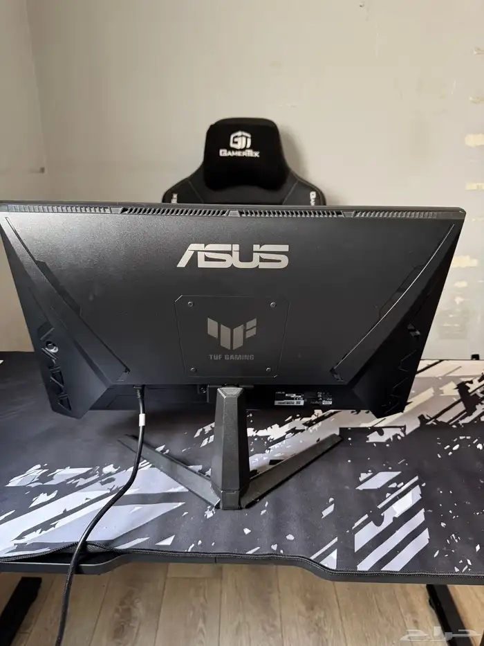 طاولة قيمنق و كرسي قيمنق 1