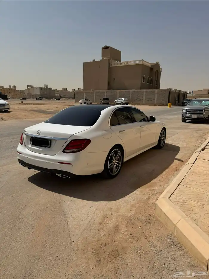 مارسيدس E300 موديل 2017 9