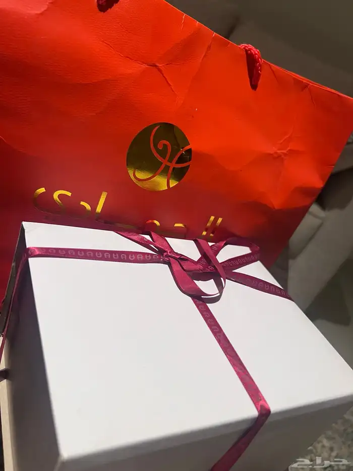 ساعه اقنر نسائي جديده غير مستخدمه 0