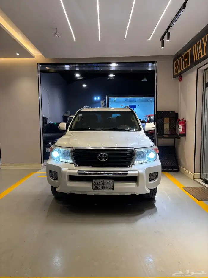 لاندكروزر 2014 0