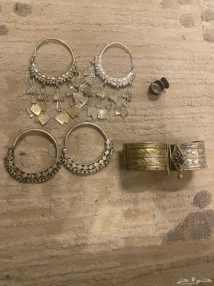 قطع اثريه فضه 3
