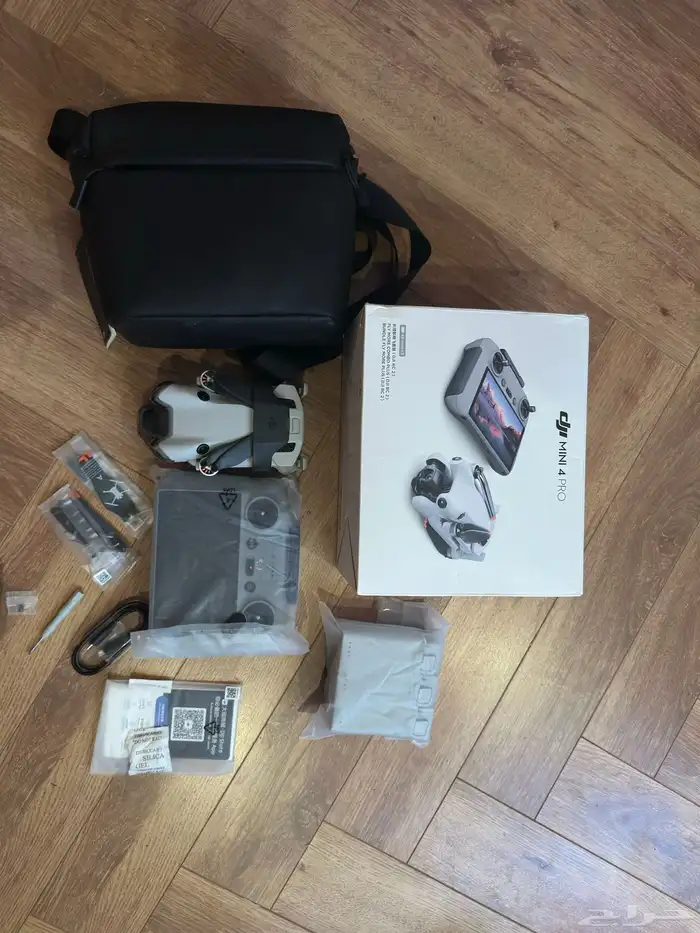 للبيع درون DJI Mini 4 Pro Fly More Combo 0