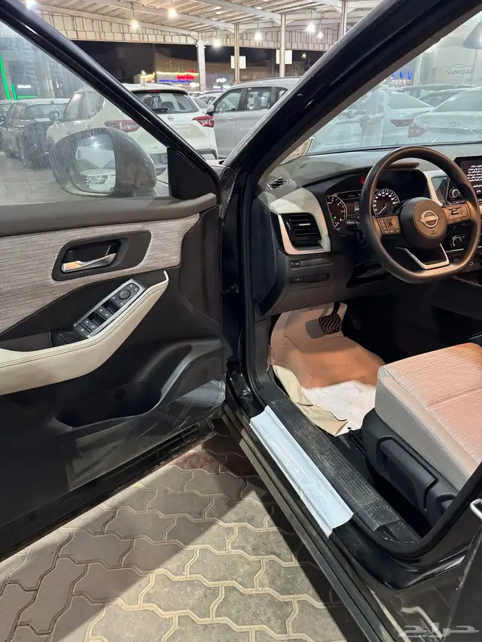 نيسان اكس تريل ستاندر بنزين 2025 7