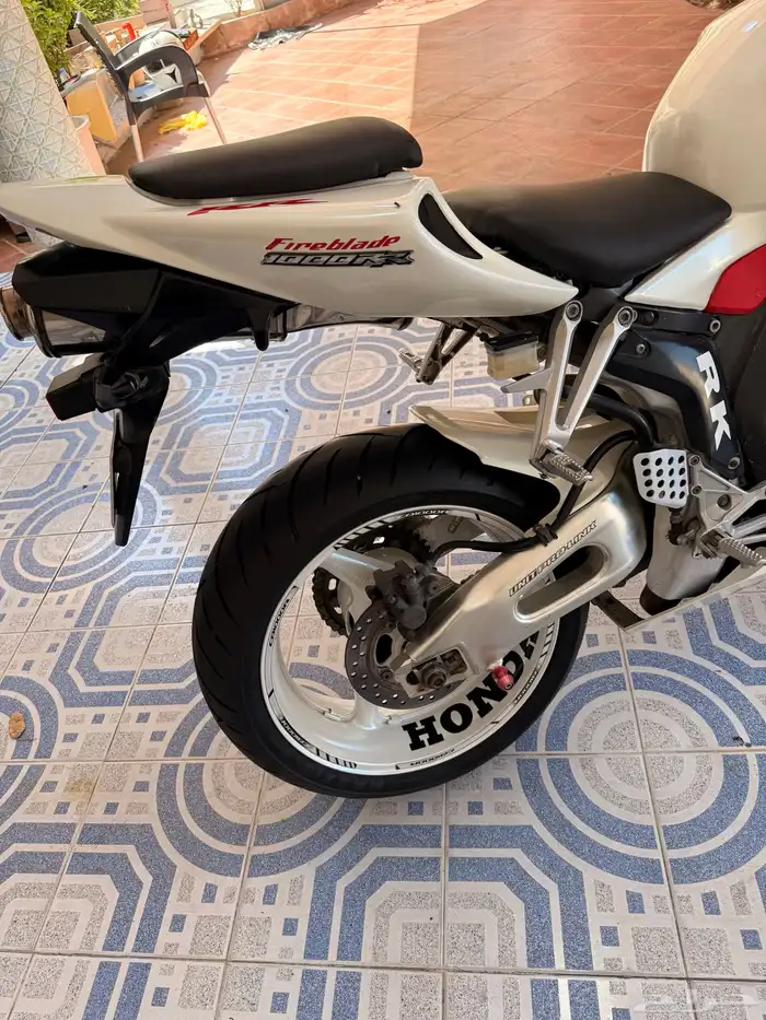 دباب هوندا ريبسول 1000 cc موديل 2007 2