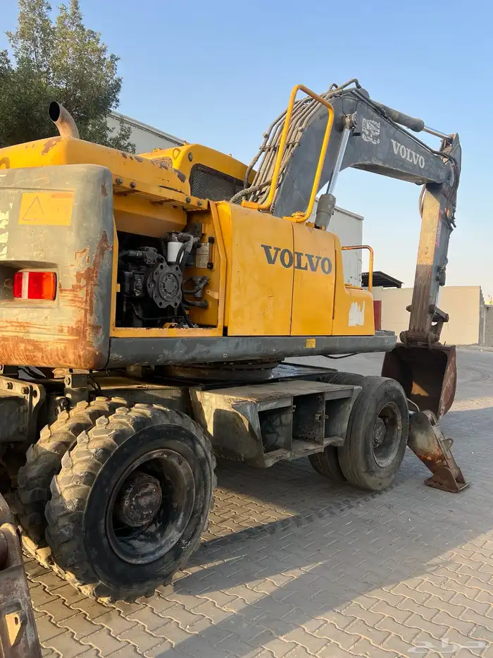 بوكلين كفرات للبيع حجم 170 موديل 2001 شد بلد لوحات مالك اول 16