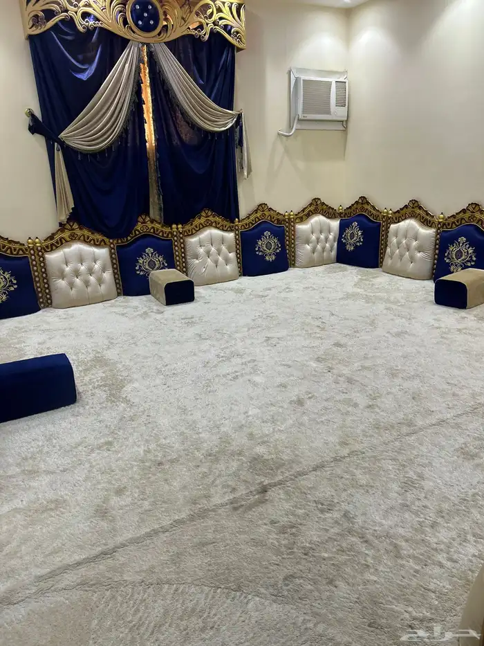 مجلس الطول 4 والعرض 5 للبيع على السوم 0
