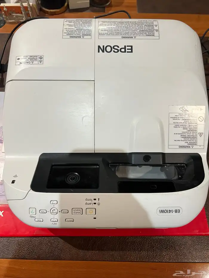 بروجكتر ابسون تفاعلي واي فاي بحالة ممتازة 1