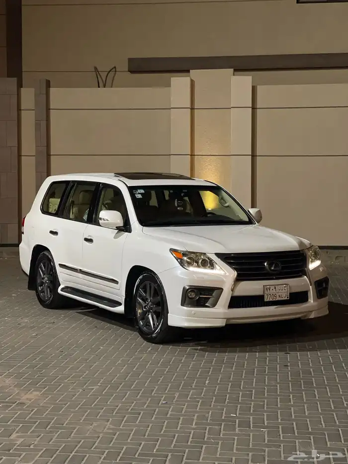 جيب لكزس LX 2015 4