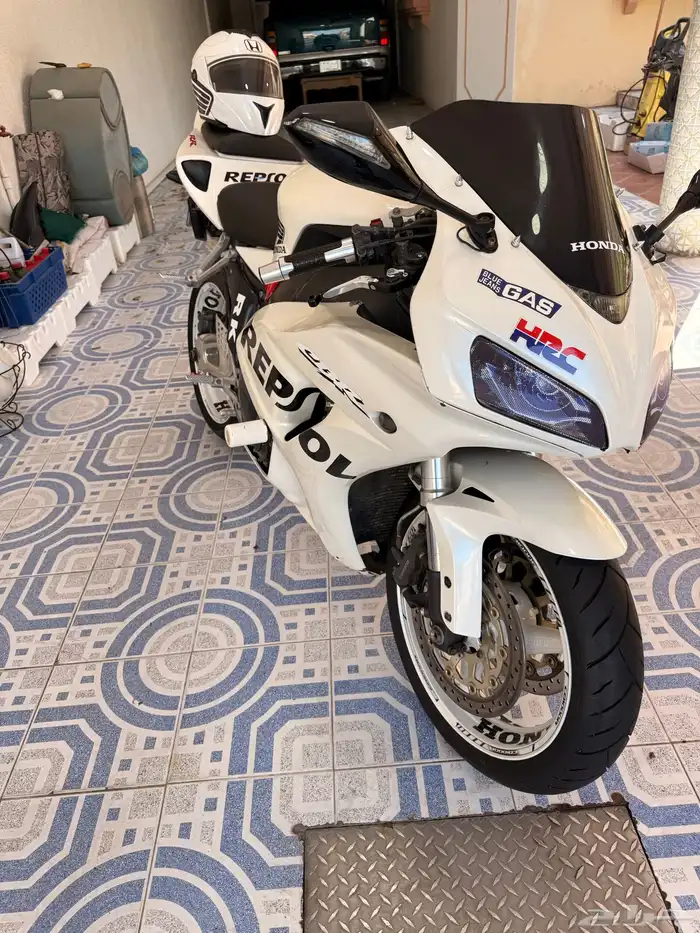 دباب هوندا ريبسول 1000 cc موديل 2007 3
