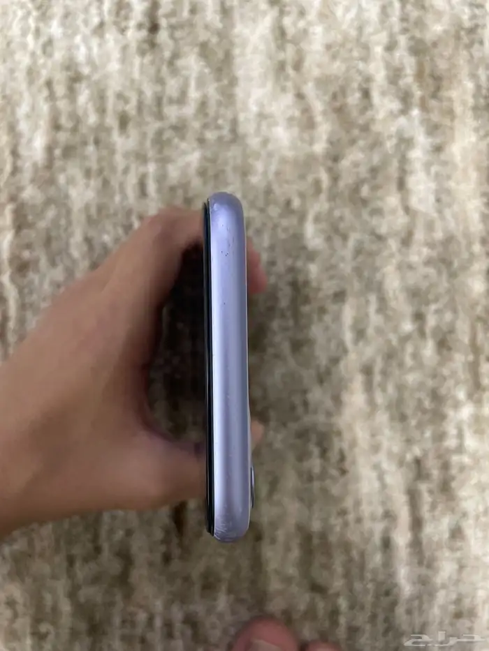 ايفون 11 العادي 6