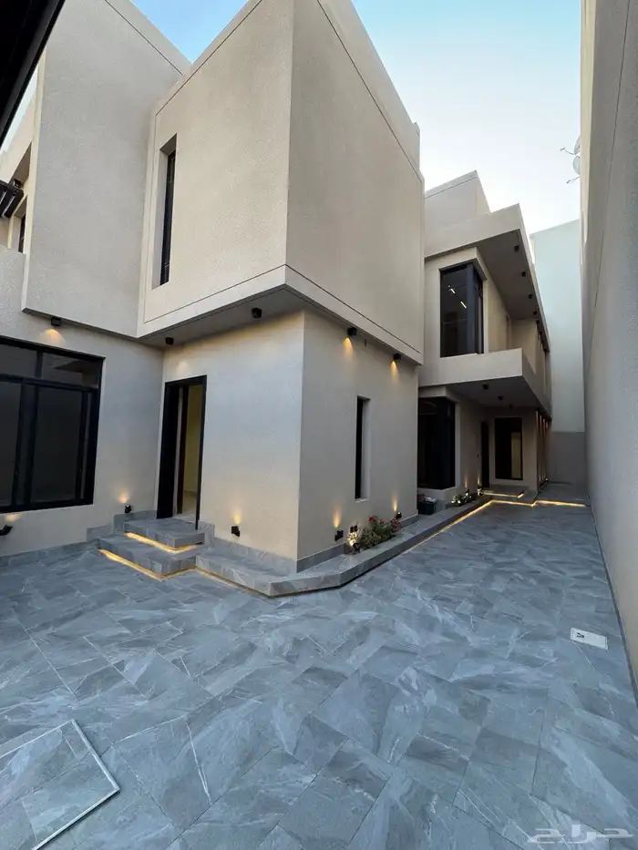 للبيع فيلا مودرن دورين وملحق واصل جميع الخدمات تشطيب vip 3