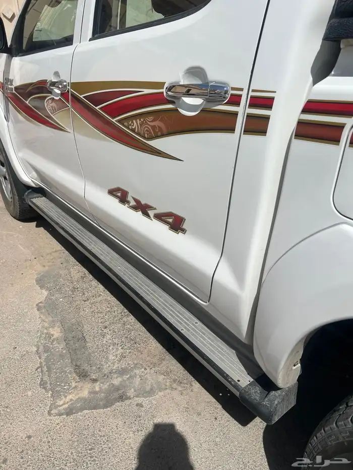 وطاية هايلكس يمين يسار اصليه و البيع سمح 0