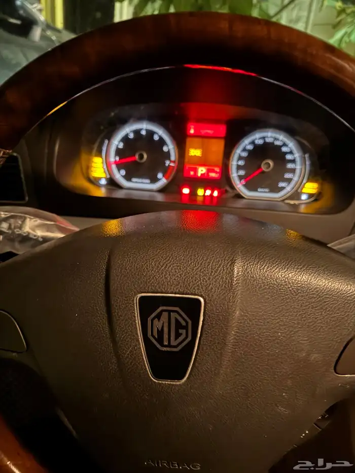 سيارة MG750 6