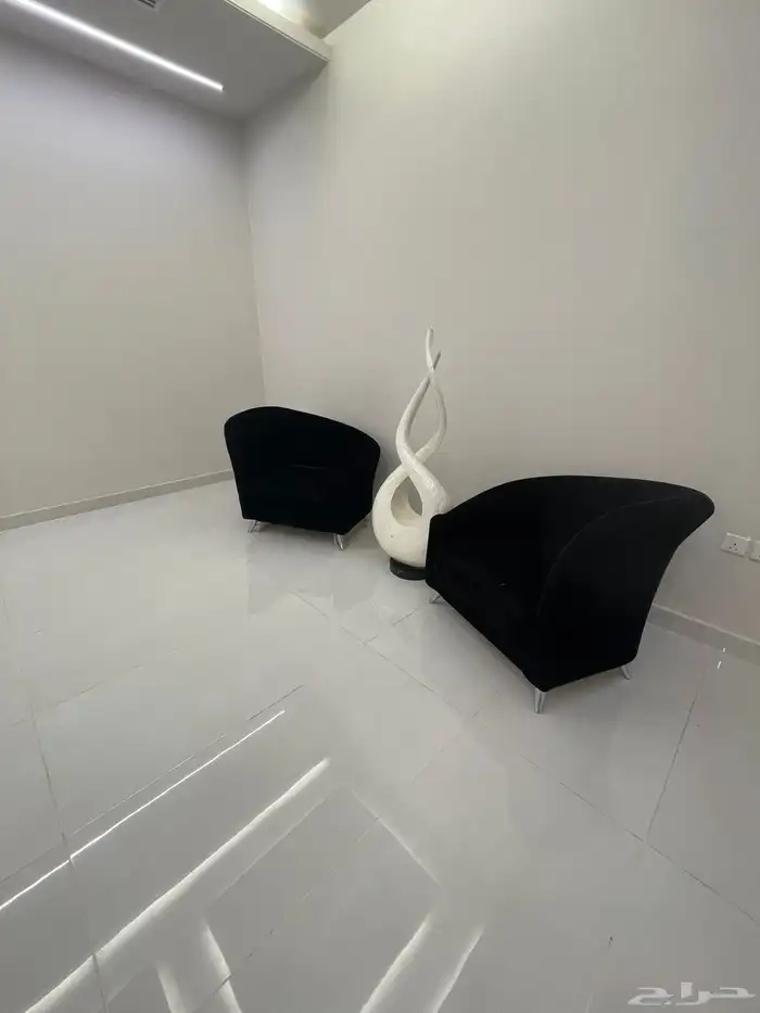 كنب مودرن أسود مخمل 1
