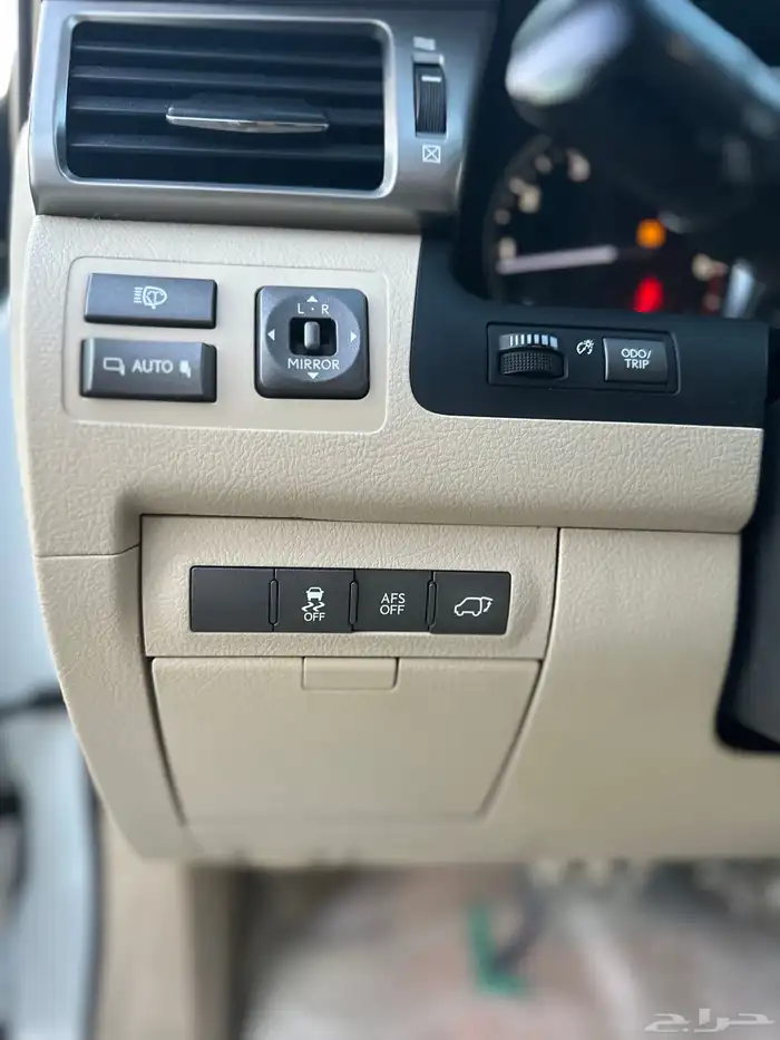 لكزس Lx570 موديل 2015 فل كامل 9
