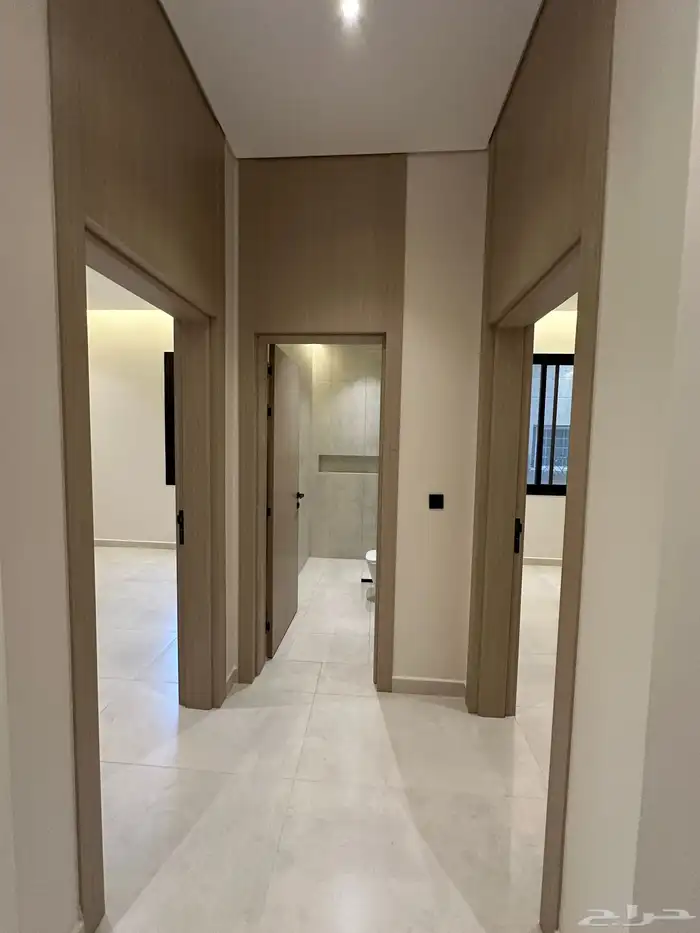 للبيع شقق فاخره في جده حي النزهة 13