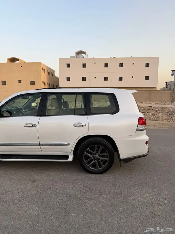 لكزس LX570 14