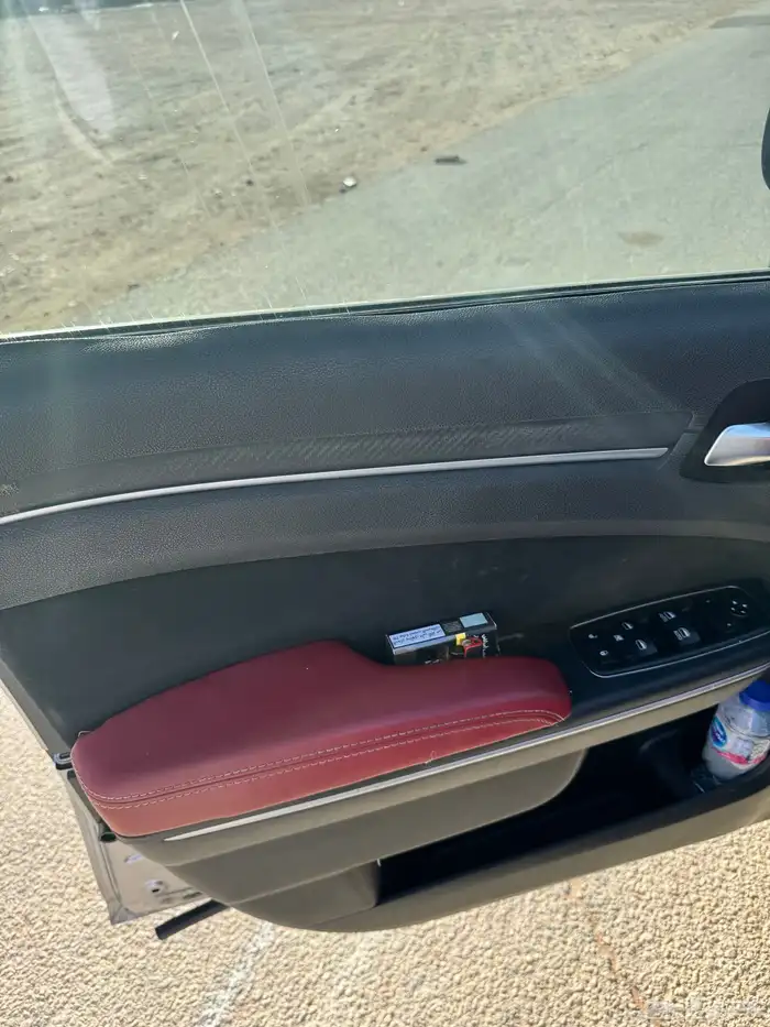 كرايزلر 2013 بلاك اديشن SRT 17