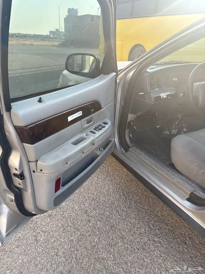 فورد قراندماركيز 2004 المحركات مكينة قير مكيف كلش تمام 8