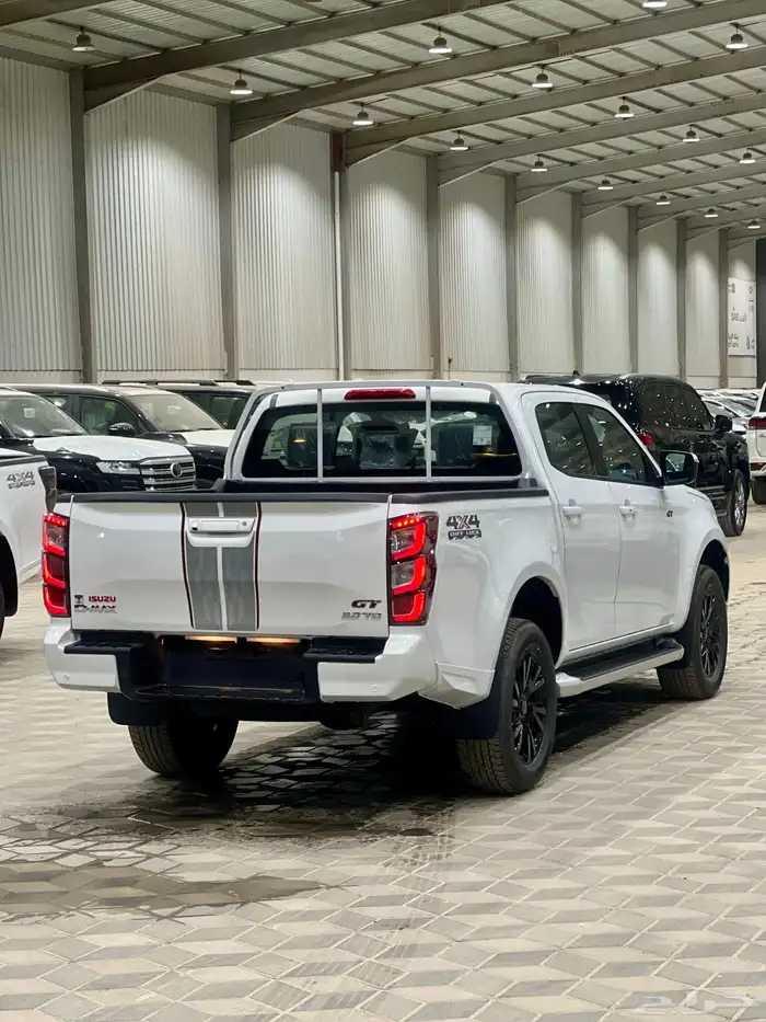 ايسوزو ديماكس GT 2025 وارد سعودي 4