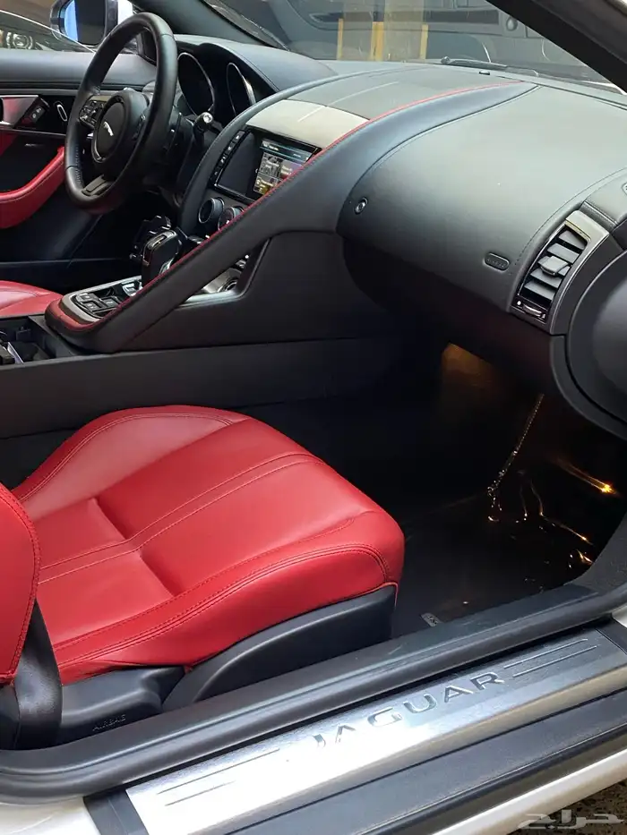 جاغوار سبورت F-TYPE 9