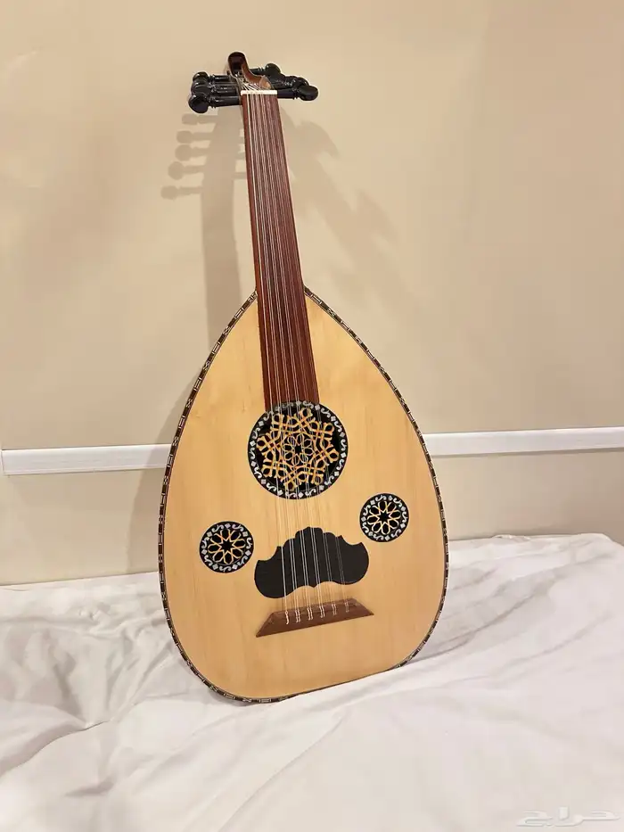 عود موسيقي 0