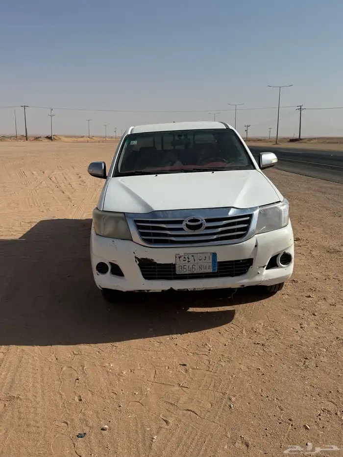 سياره Toyota هايلوكس للبيع 4