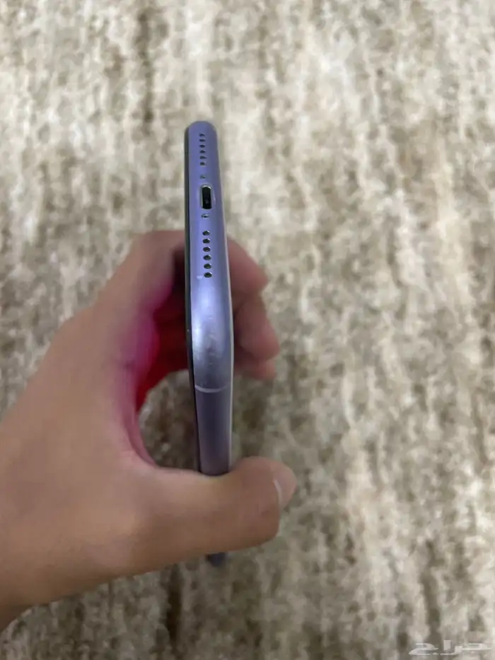ايفون 11 العادي 7
