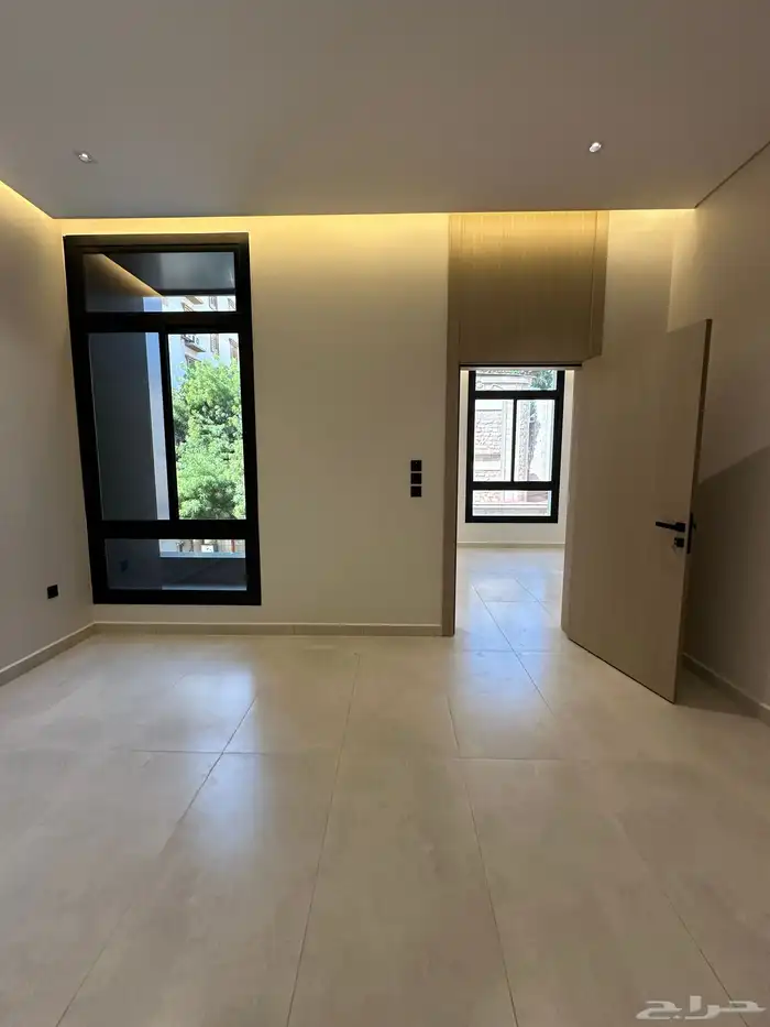 للبيع شقق فاخره في جده حي النزهة 0