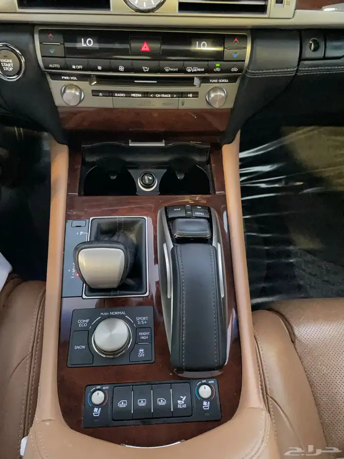 لكزس  LS460 2016 بريمي لارج فل كامل للبيع 25