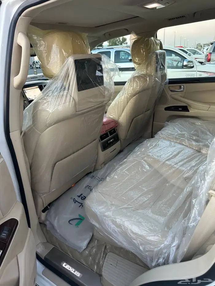 لكزس Lx570 موديل 2015 فل كامل 15