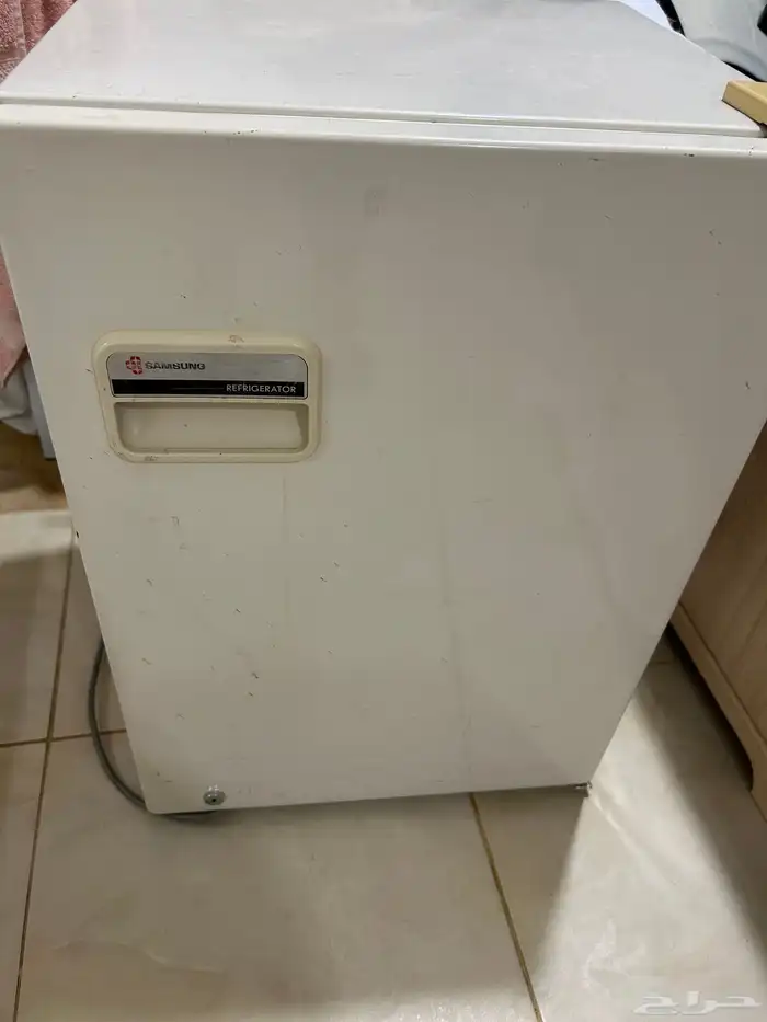 ثلاجة صغيرة بتبريد ممتاز من سامسونج 0