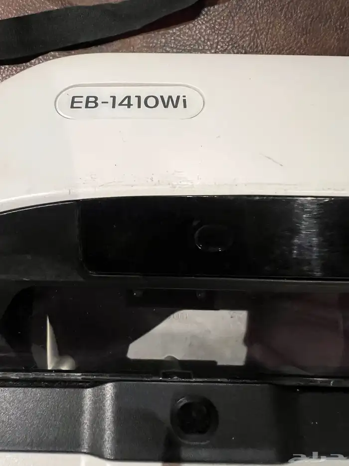 بروجكتر ابسون تفاعلي واي فاي بحالة ممتازة 2