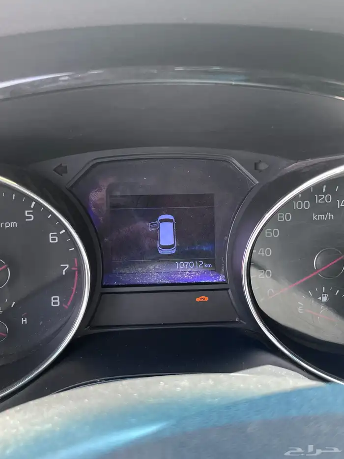 كيا قراندكرنفال نظيف 8