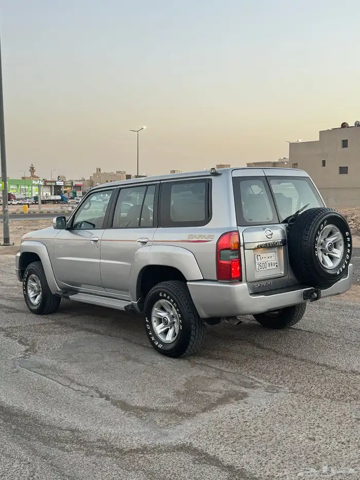 فتك 2008 سفاري 6