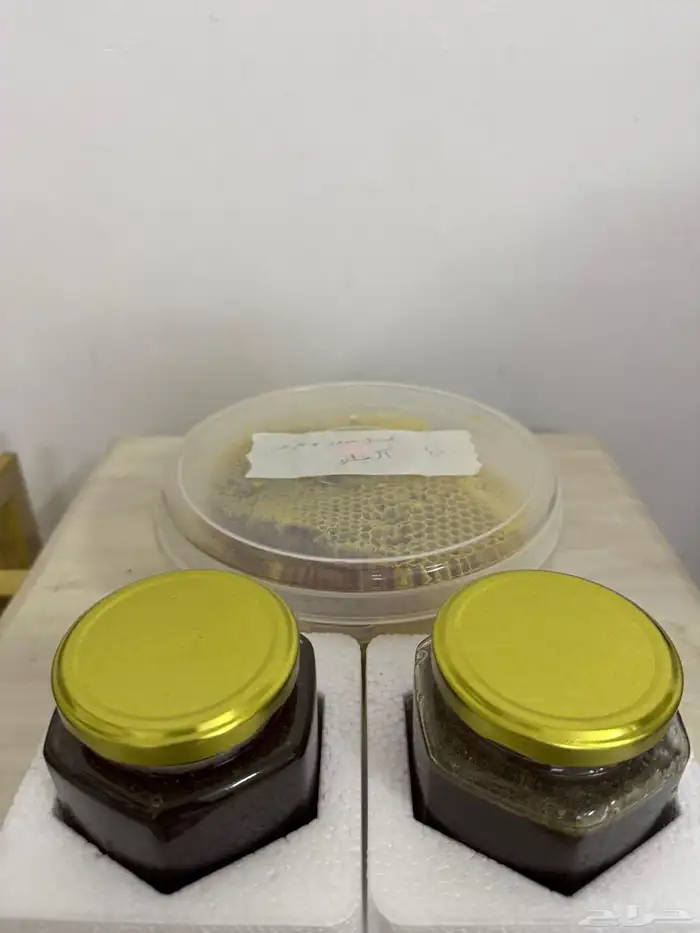عسل للبيع الكمية محدودة 2
