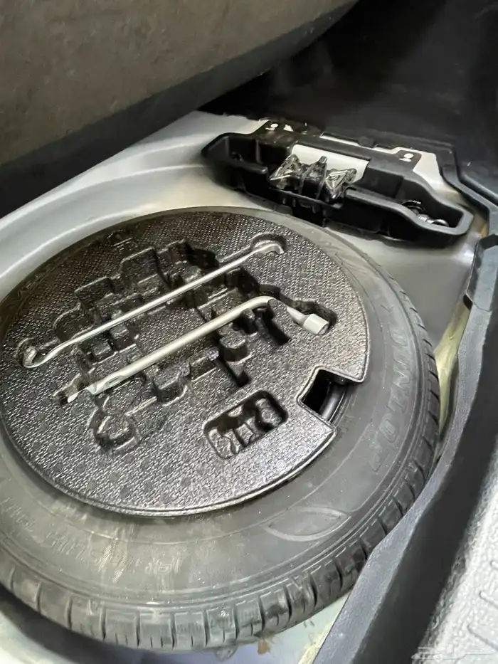 Corolla 2024XLi 2000Cc 40