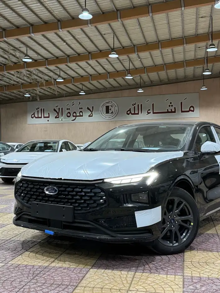 فورد تورس امبيانتي - ترند - تيتانيم 2026 2025 4
