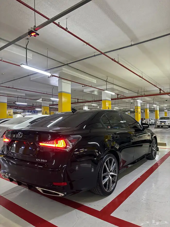 لكزس GS Fsport 2018 5