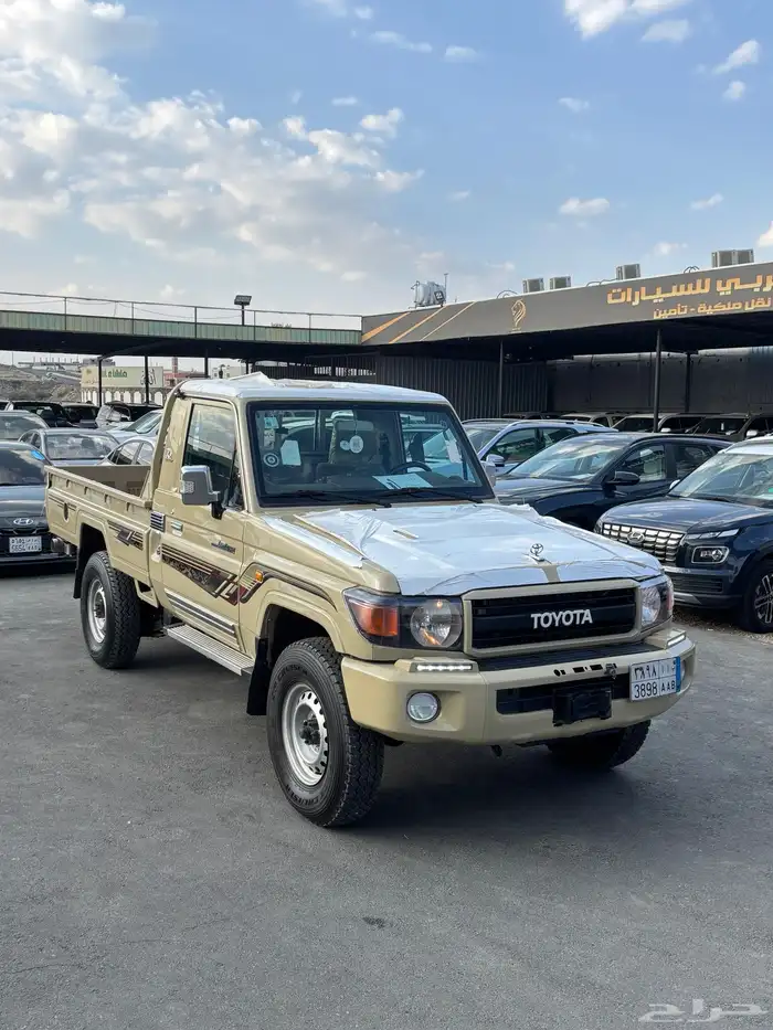 تويوتا شاص 2015 6