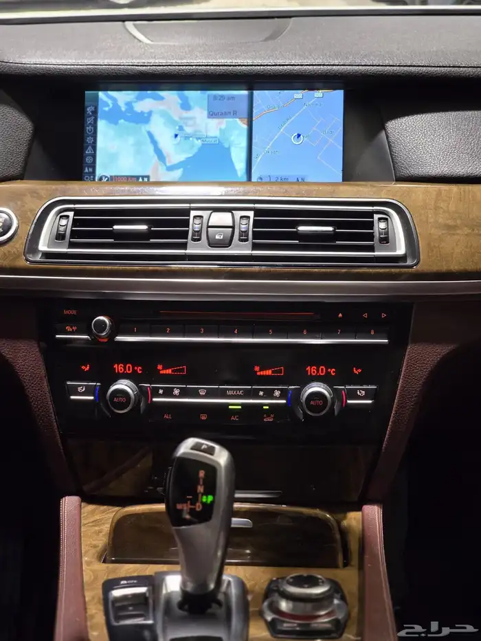 بي ام دبليو 750Li موديل 2012 بحالة ممتازة 11