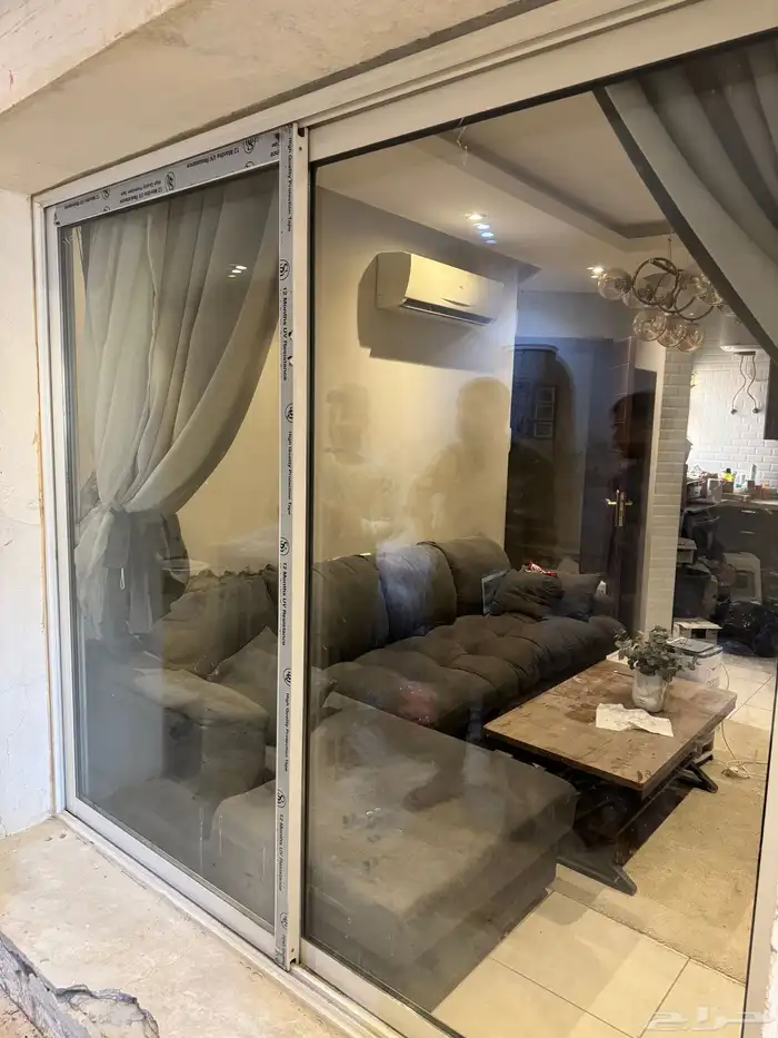 نافذة المنيوم سحاب للبيع عرض 2 26 م وإرتفاع 2 05م 1