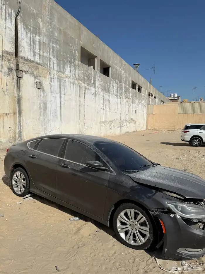 السلام عليكم كرايسلر c200 6v للبيع تشليح على السوم 2