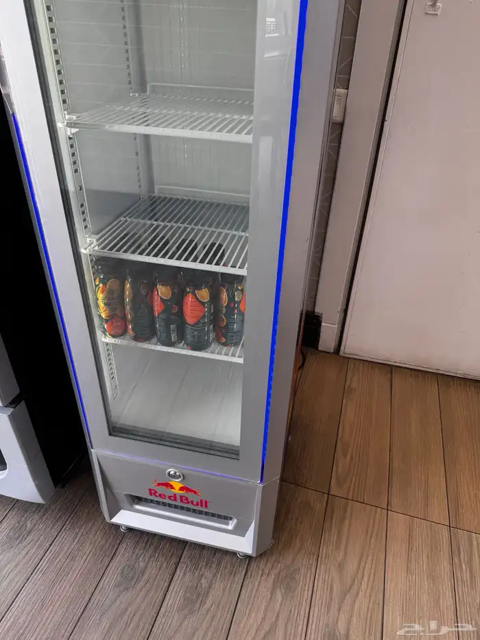 ثلاجة ردبول للبيع الحجم الكبير 3