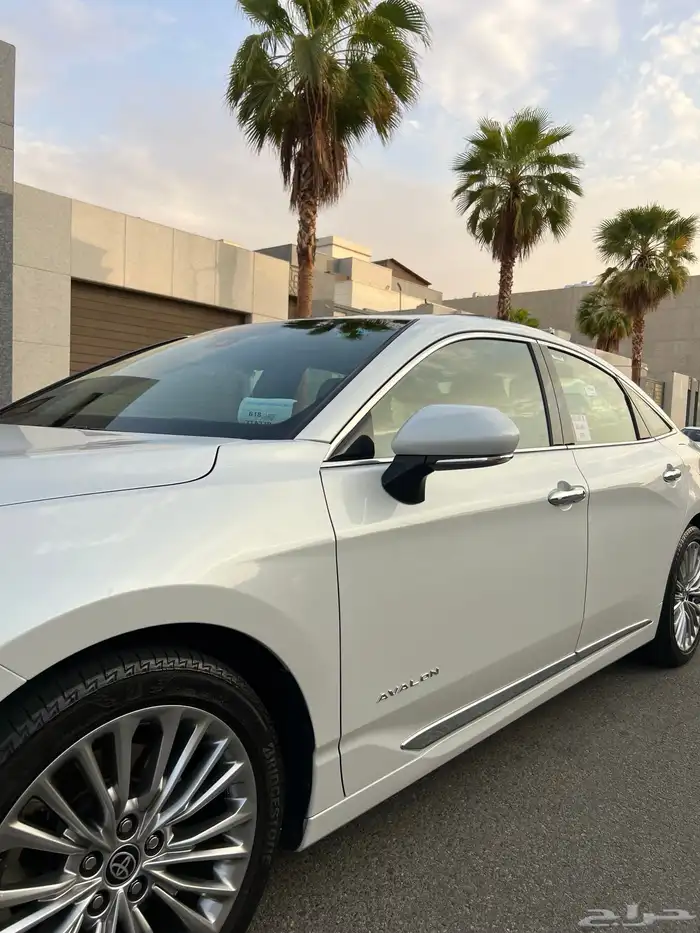 للبيع افالون 2022 بريميوم شبه الجديده 7