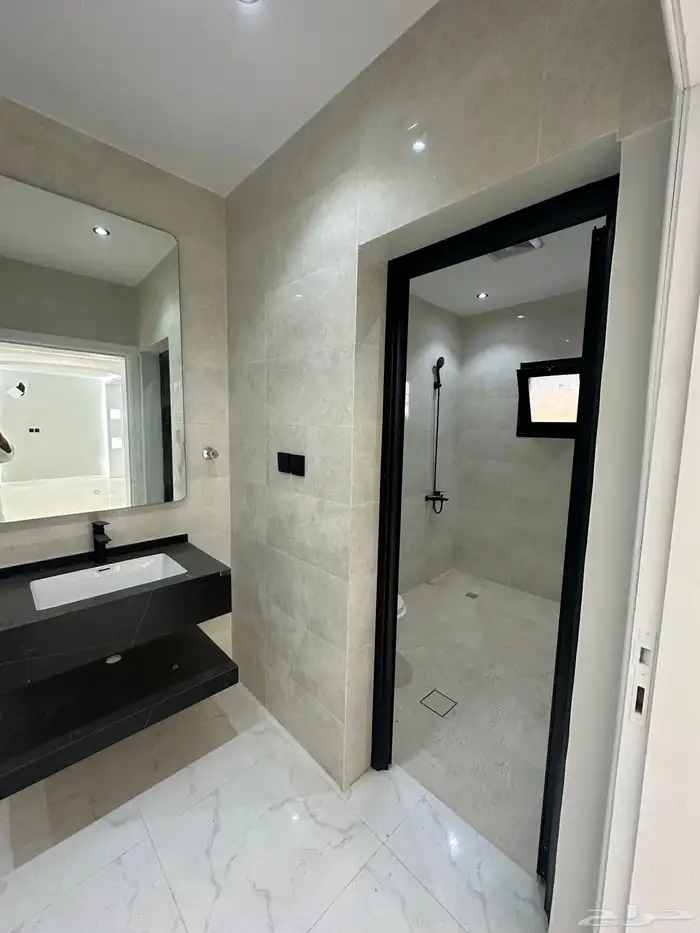 فله للبيع بالدمام حي الضاحيه الثاني 11