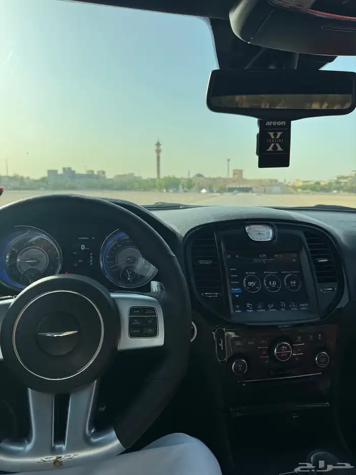 كرايزلر 2013 بلاك اديشن SRT 9