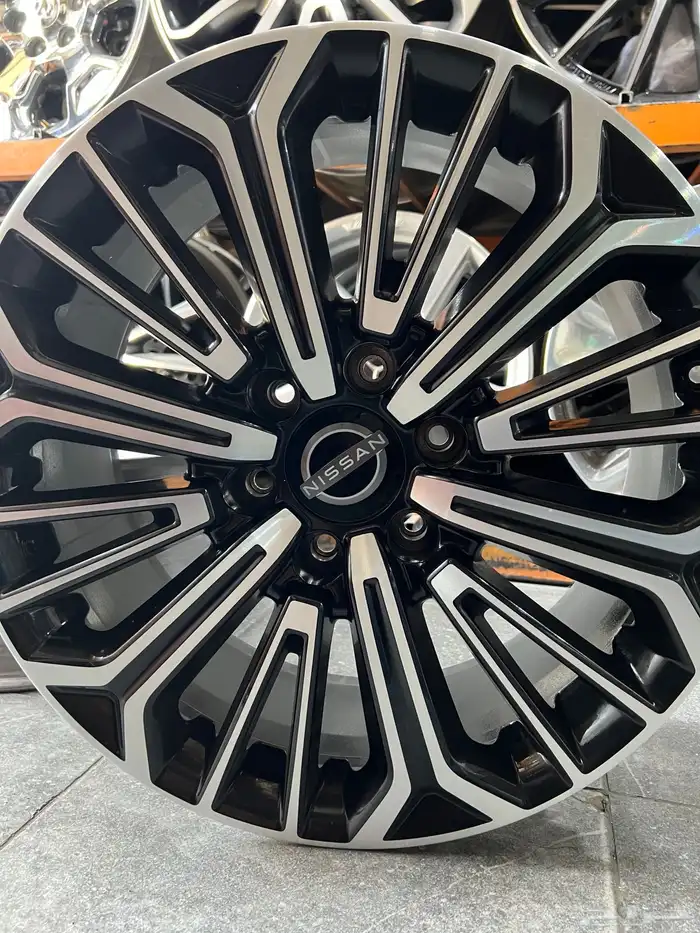 جنوط نيسان بلاتنيوم مستعمل اصلي وكاله مقاس 20 مديل 2025 3